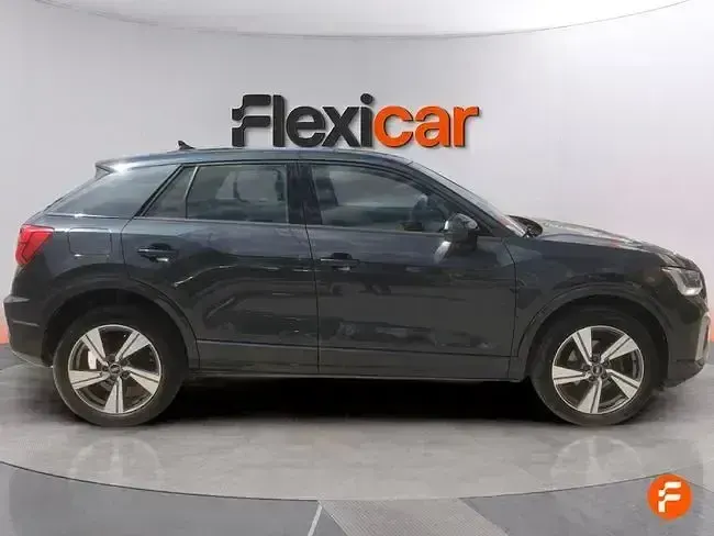 Usado Audi Q2 Advanced Plus 150 CV (110 kW) 2021 Gris SUV