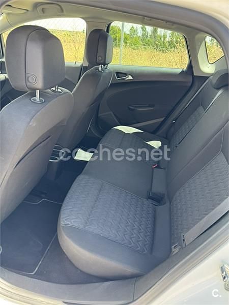 Blanco Usado 2014 Opel Astra Business Berlina | 7000 € (Buen precio) - Imagen 1/1