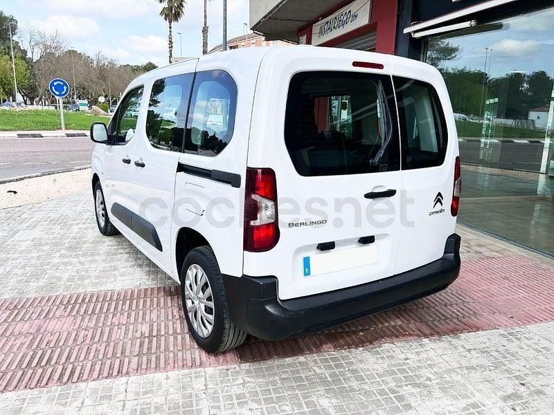 Usado Citroën Berlingo Live 102 CV (75 kW) 2022 Blanco Monovolumen