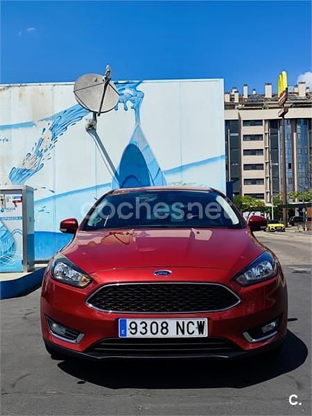 Usado Ford Focus Titanium 150 CV (110 kW) 2015 Granate Berlina