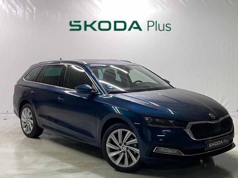 Azul Usado 2024 Skoda Octavia Selection Familiar | 35.900 € (Caro) - Imagen 1/4