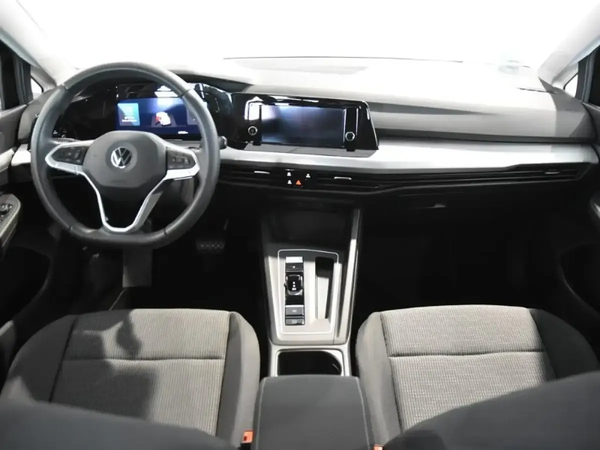 Usado VW Golf VIII 110 CV (80 kW) 2022 Negro