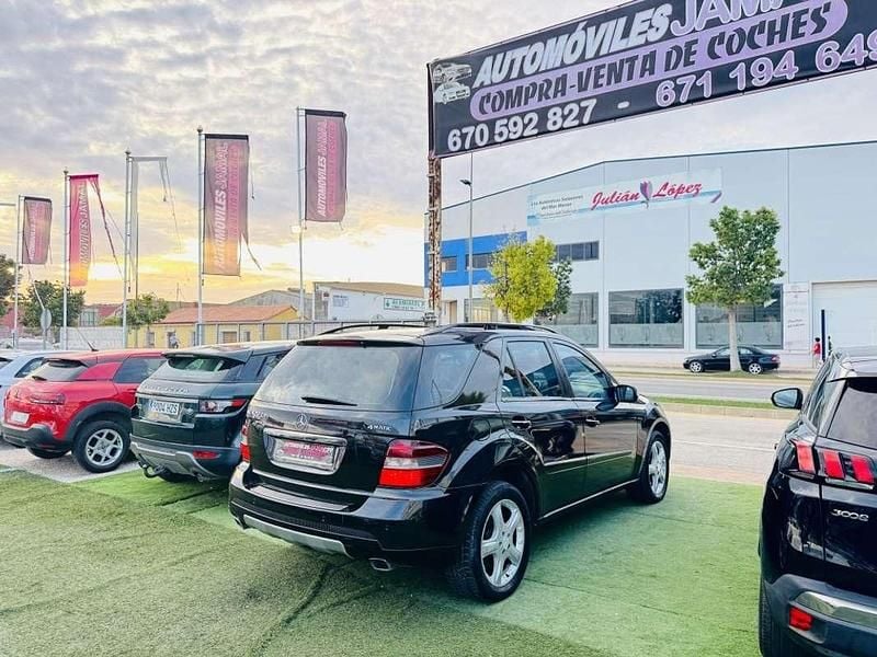 Usado Mercedes ML420 306 CV (225 kW) 2007 Negro SUV