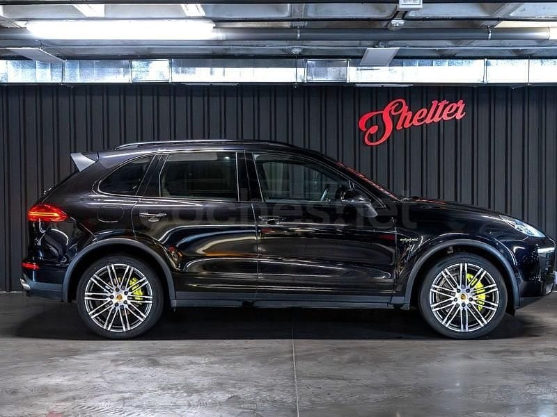 Usado Porsche Cayenne S E-Hybrid 416 CV (305 kW) 2016 Negro SUV