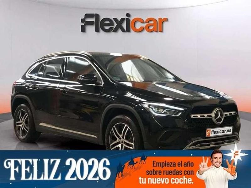 Negro Usado 2023 Mercedes GLA200 SUV | 30.790 € (Super precio) - Imagen 1/4