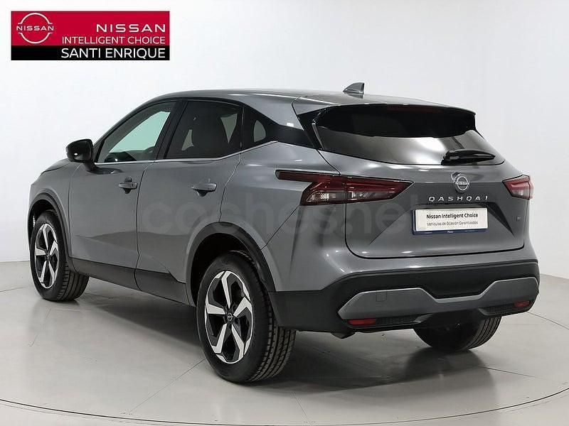 Usado Nissan Qashqai N-Connecta 140 CV (102 kW) 2024 Gris / plata SUV
