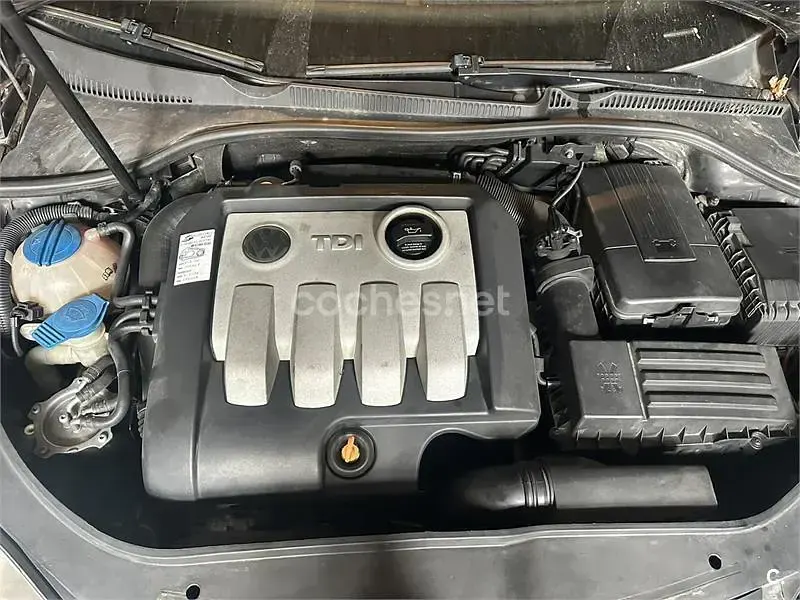 Usado VW Golf IV Highline 105 CV (77 kW) 2004 Negro Berlina