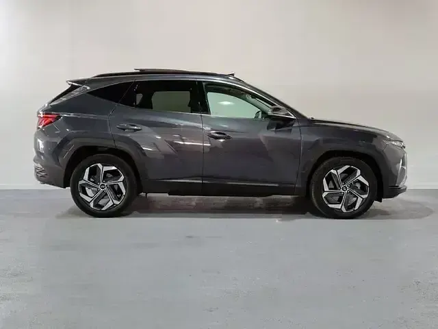 Usado Hyundai Tucson Style 230 CV (169 kW) 2023 Gris SUV