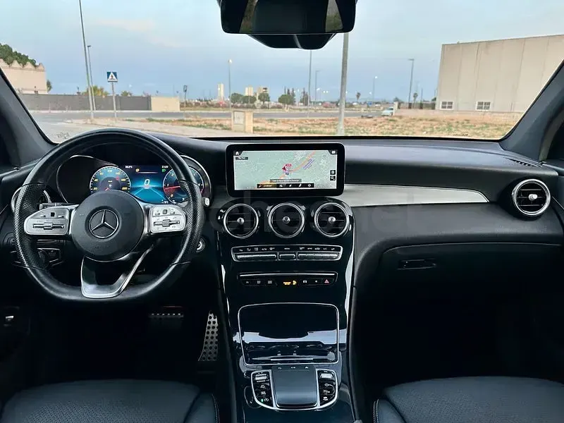 Usado Mercedes GLC220 194 CV (142 kW) 2021 Blanco SUV