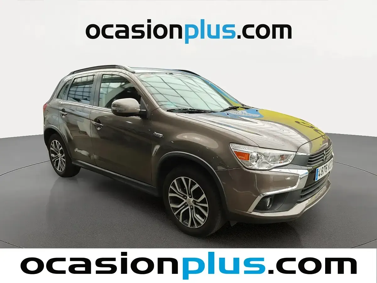 Usado Mitsubishi ASX Motion 114 CV (83 kW) 2017 Marrón SUV