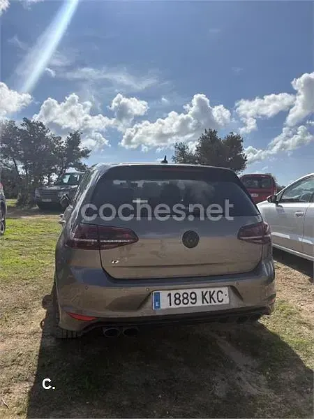 Usado VW Golf VII R 300 CV (220 kW) 2016 Gris / plata Familiar