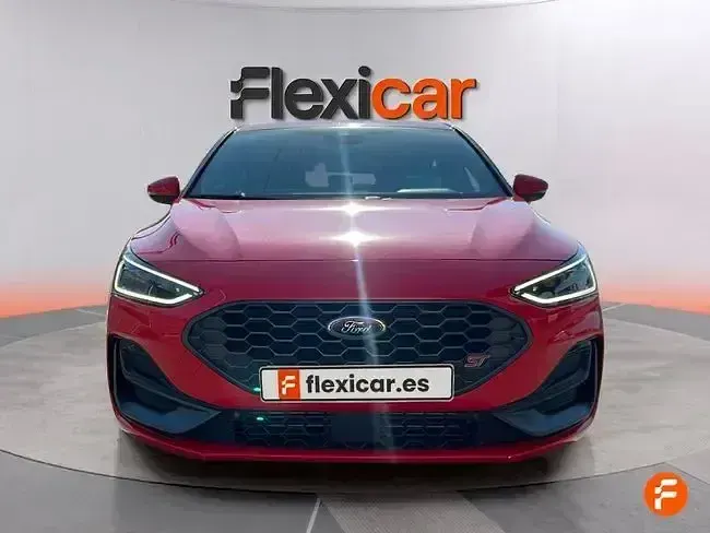 Usado Ford Focus ST 280 CV (205 kW) 2025 Rojo Berlina