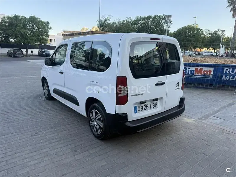 Usado Citroën Berlingo Feel 100 CV (73 kW) 2020 Blanco Monovolumen