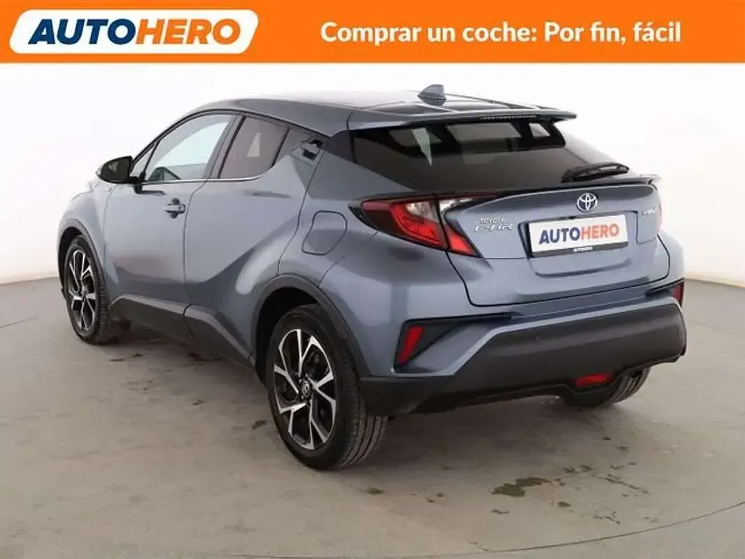 Usado Toyota C-HR Advance 122 CV (89 kW) 2020 Gris SUV
