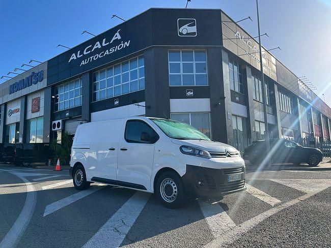 Usado Citroën Jumpy Comfort 102 CV (75 kW) 2021 Blanco Monovolumen