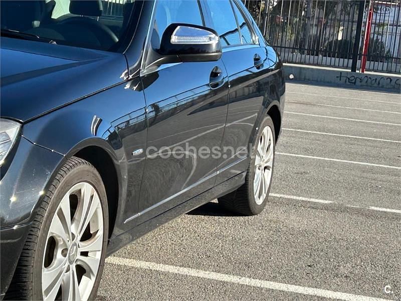 Usado Mercedes C320 Avantgarde 224 CV (164 kW) 2008 Negro Berlina