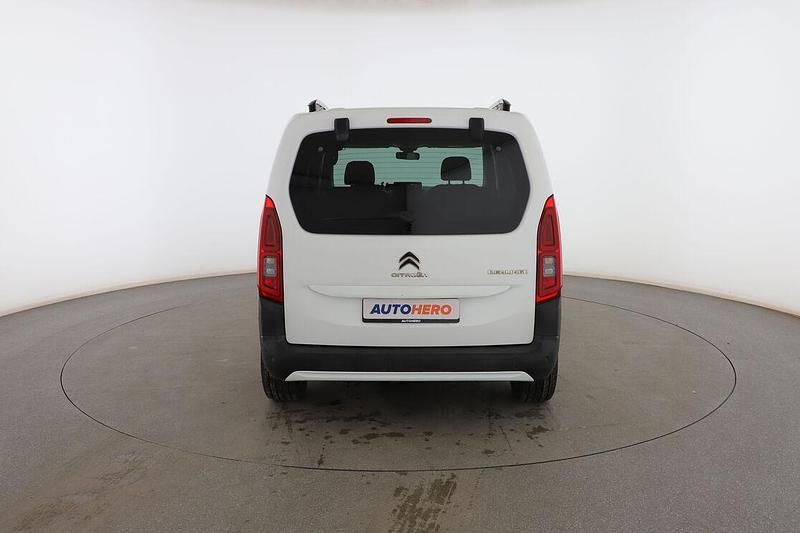 Usado Citroën Berlingo Shine 100 CV (73 kW) 2019 Blanco Monovolumen