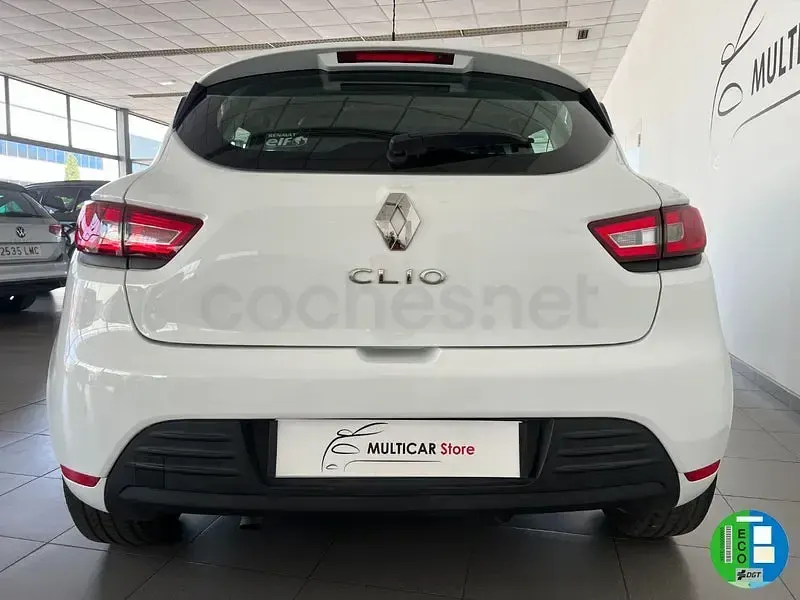 Usado Renault Clio IV Business 90 CV (66 kW) 2019 Blanco Berlina