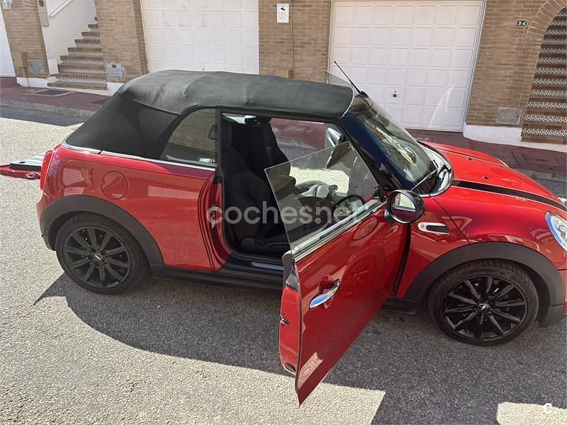 Usado Mini Cooper D Cabriolet 116 CV (85 kW) 2017 Rojo Descapotable
