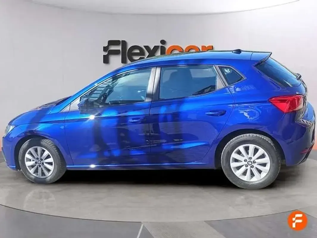 Usado Seat Ibiza Reference 80 CV (58 kW) 2020 Azul Utilitario