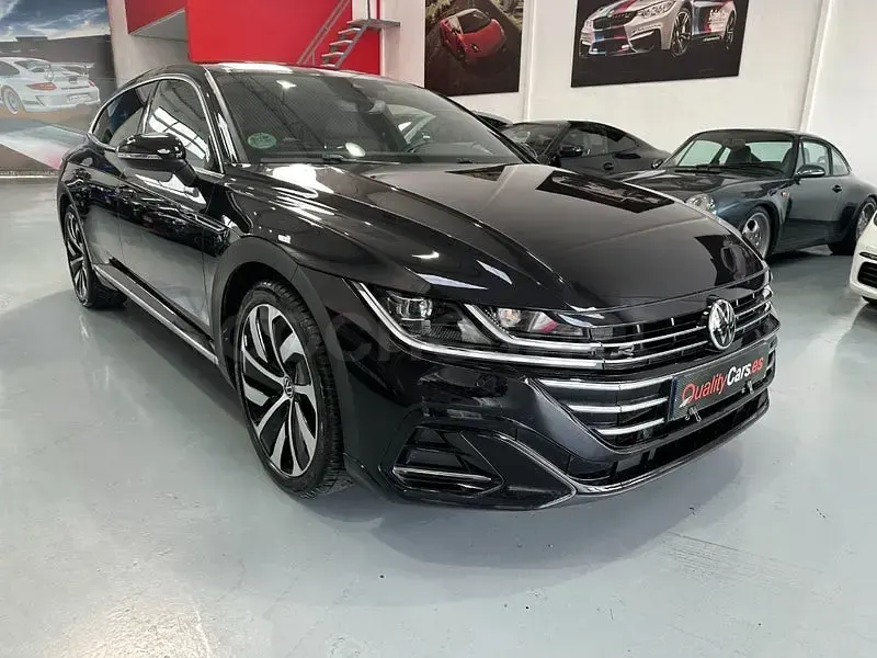 Usado VW Arteon R-line 150 CV (110 kW) 2022 Negro Familiar