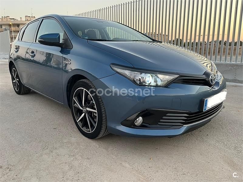 Azul Usado 2018 Toyota Auris Hybrid Edition Berlina | 15.190 € (Precio justo) - Imagen 1/4