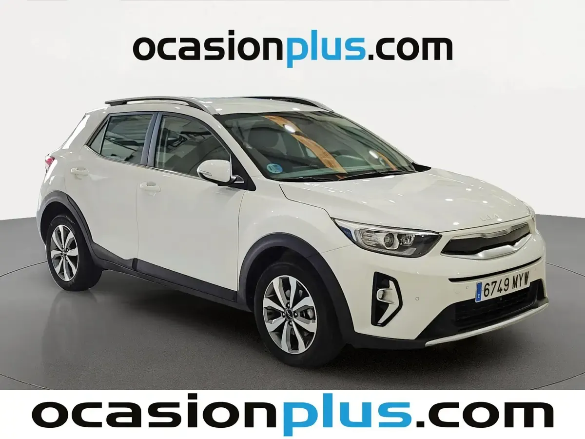 Usado Kia Stonic 100 CV (73 kW) 2025 Blanco SUV