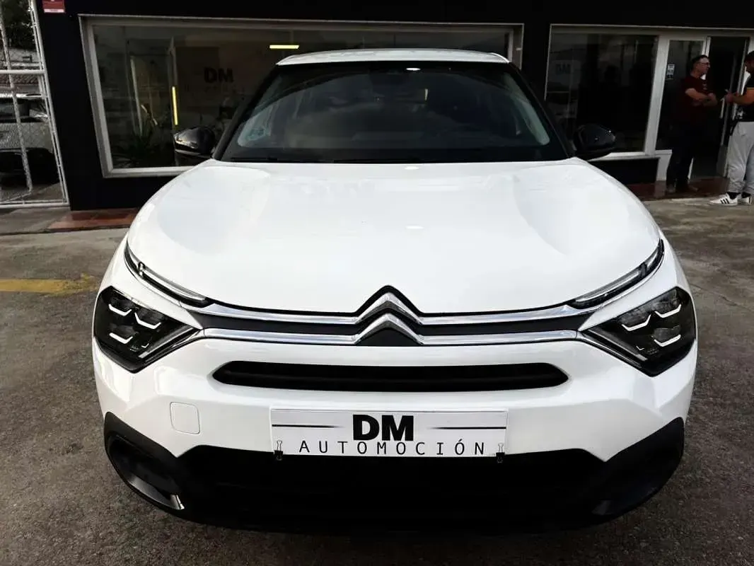 Usado Citroën C4 Feel 131 CV (96 kW) 2023 Blanco SUV