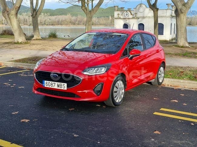 Usado Ford Fiesta Trend 75 CV (55 kW) 2022 Rojo Berlina