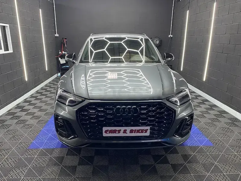 Usado Audi Q5 Sportback Premium 367 CV (269 kW) 2022 Gris / plata SUV