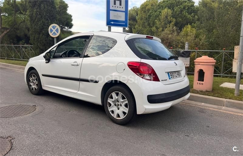 Blanco Usado 2011 Peugeot 207 Sport Berlina | 3500 € (Super precio) - Imagen 1/4