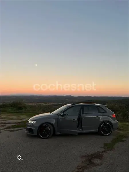 Usado Audi RS3 400 CV (294 kW) 2019 Gris / plata Berlina