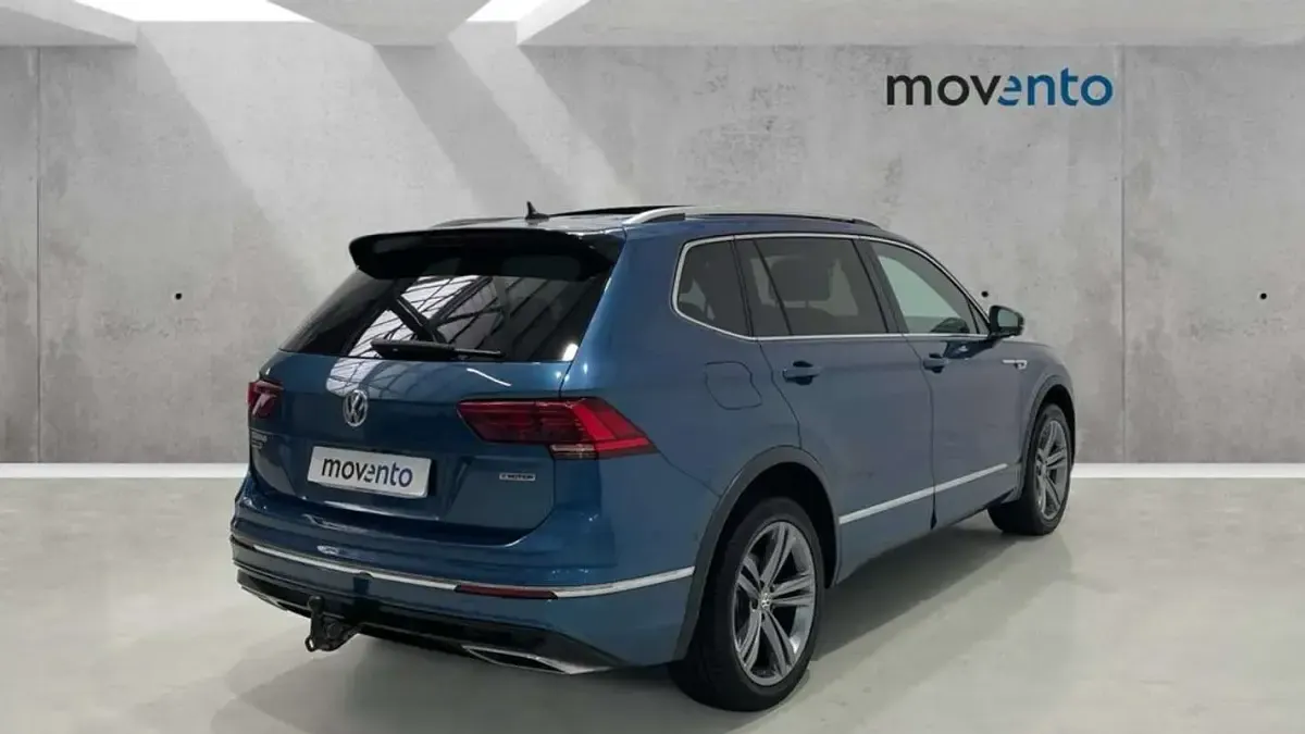 Usado VW Tiguan Allspace Sportline 190 CV (139 kW) 2020 Azul SUV