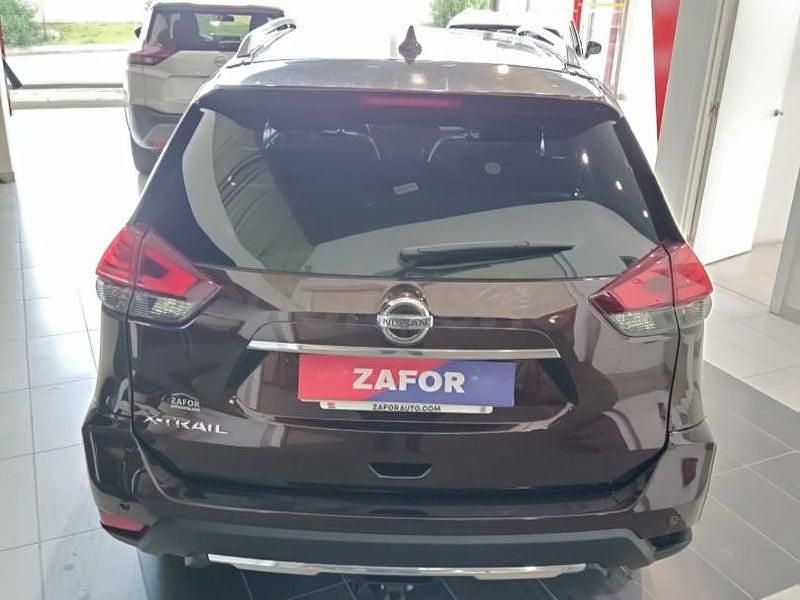 Usado Nissan X-Trail N-Connecta 130 CV (95 kW) 2018 Granate SUV