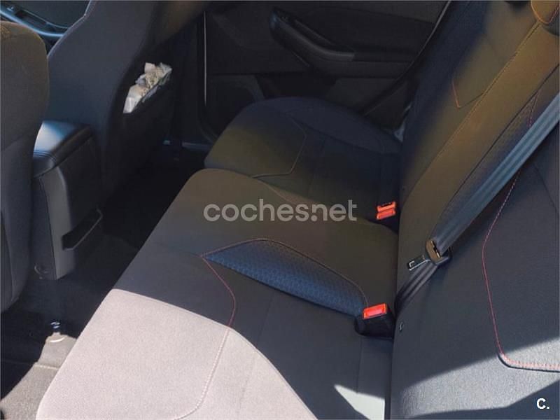 Usado Ford Focus ST-Line 120 CV (88 kW) 2018 Blanco Berlina