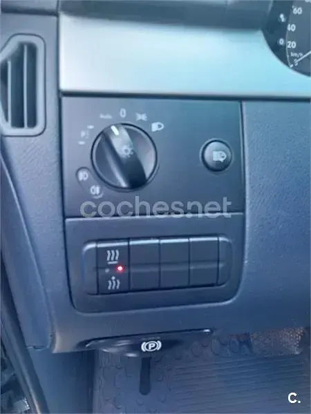 Usado Mercedes Viano 224 CV (164 kW) 2012 Gris / plata Monovolumen