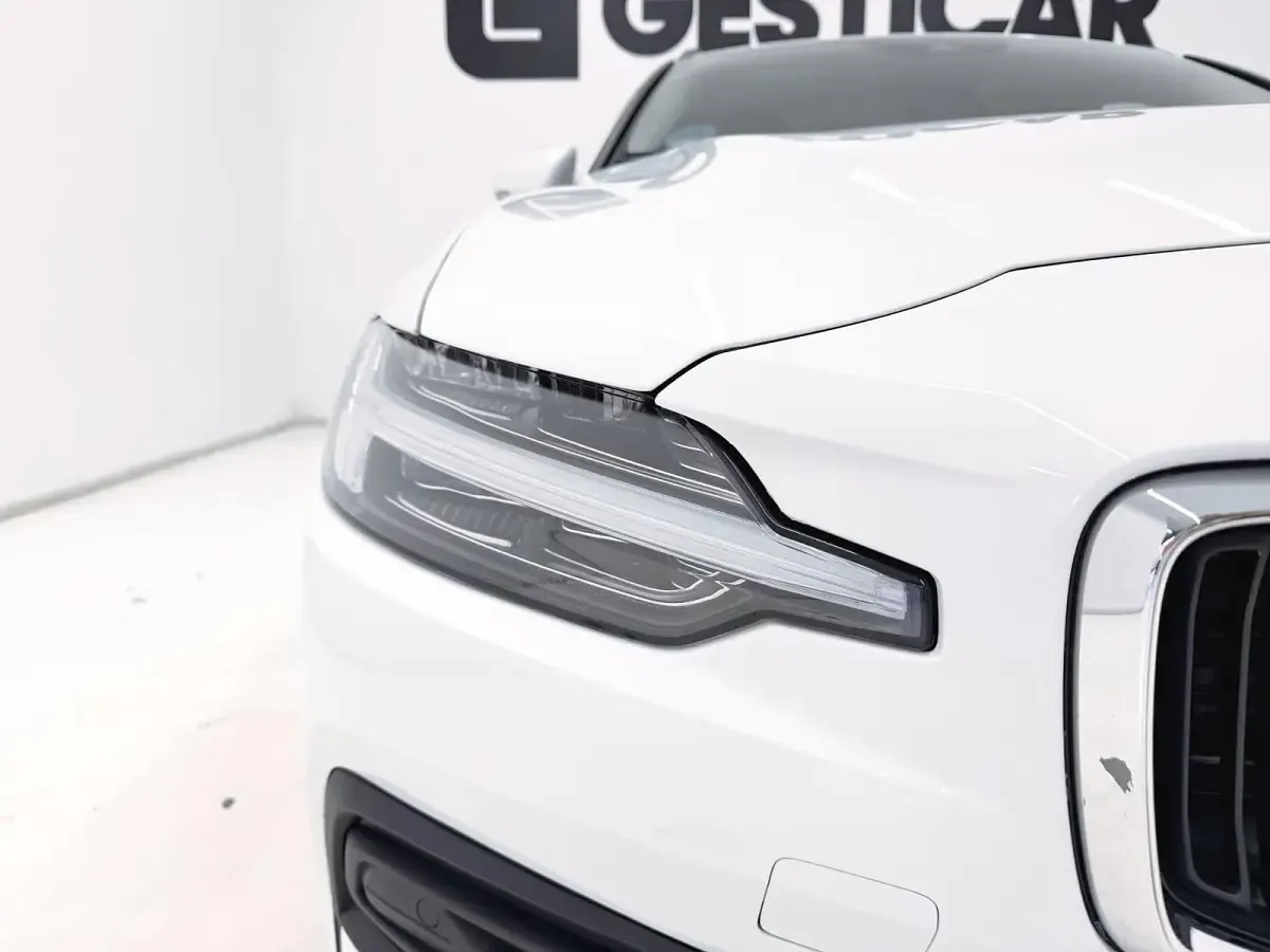 Usado Volvo V60 150 CV (110 kW) 2020 Familiar