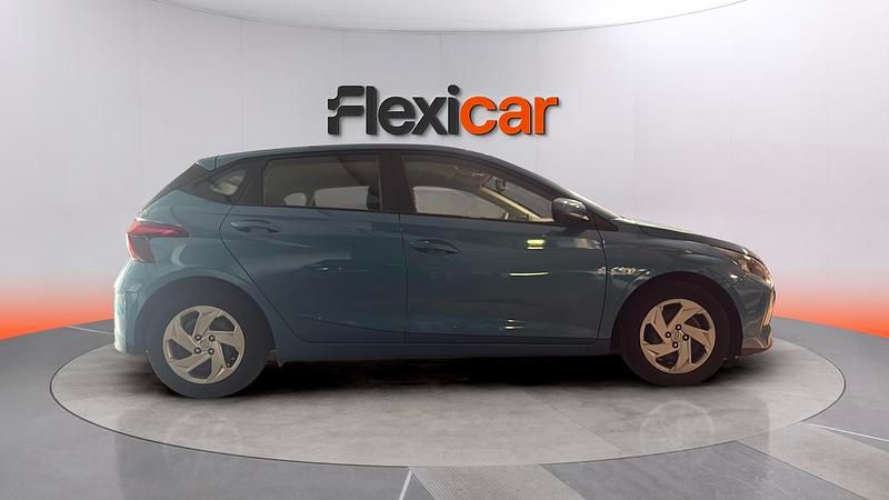 Usado Hyundai i20 84 HP (61 kW) 2022 Verde Citadino