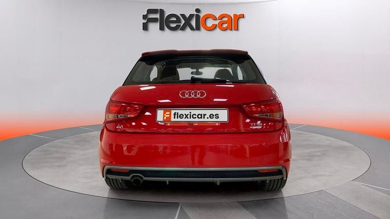 Usado Audi A1 Premium 95 CV (69 kW) 2016 Rojo Utilitario