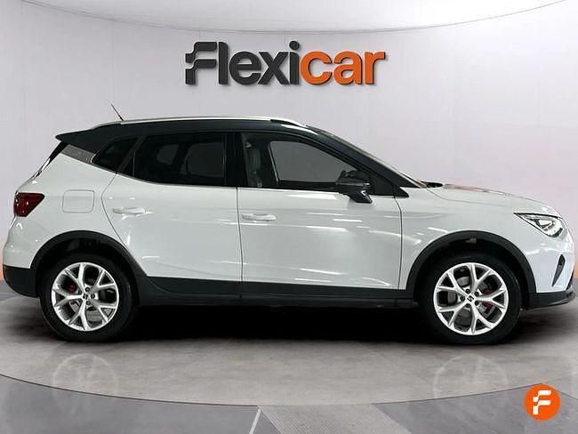 Usado Seat Arona FR 150 CV (110 kW) 2023 Blanco SUV
