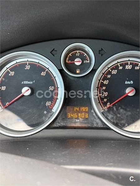 Usado Opel Astra GTC Sport 110 CV (80 kW) 2008 Rojo Berlina