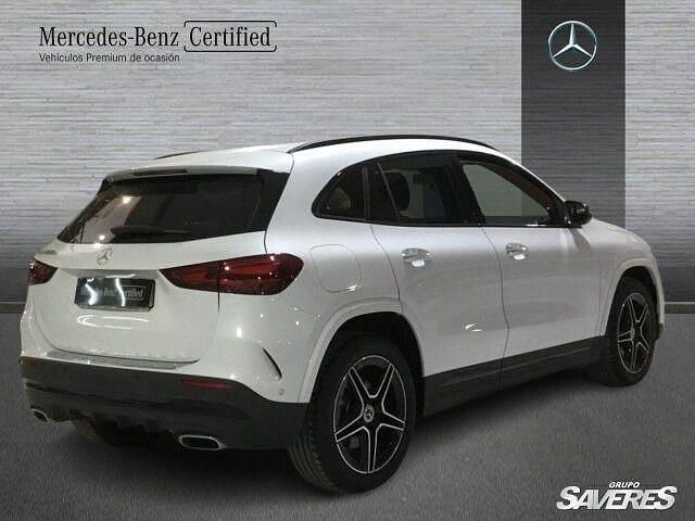 Usado Mercedes GLA250 218 CV (160 kW) 2024 Blanco digital SUV