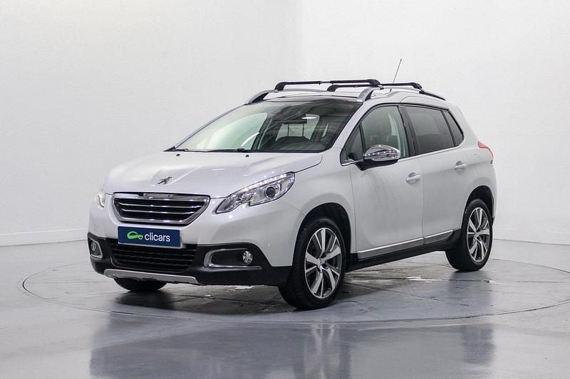 Usado Peugeot 2008 Allure 115 CV (84 kW) 2014 Blanco SUV