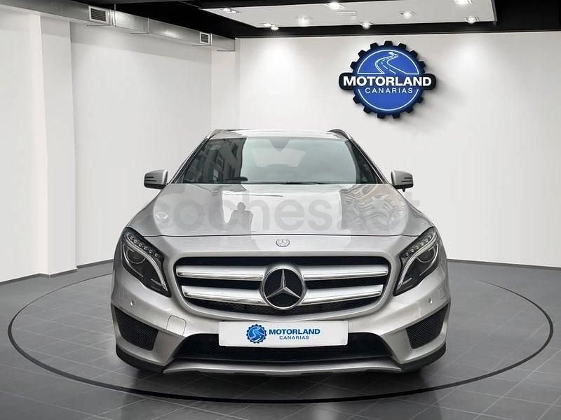 Usado Mercedes GLA200 AMG line 136 CV (100 kW) 2017 Gris / plata SUV