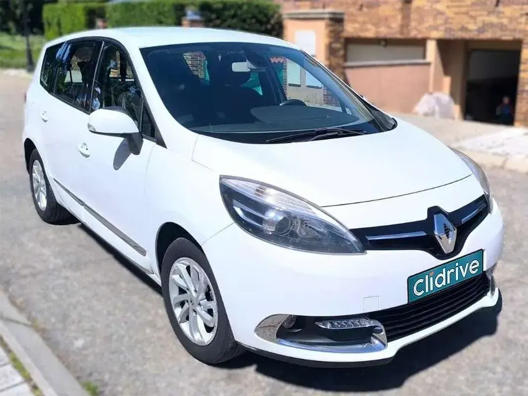 Usado Renault Scenic E-Tech Dynamique 131 CV (96 kW) 2013 Blanco Van