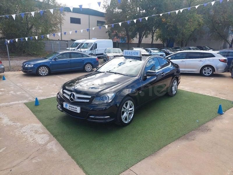 Usado Mercedes C220 170 CV (125 kW) 2012 Negro Coupe