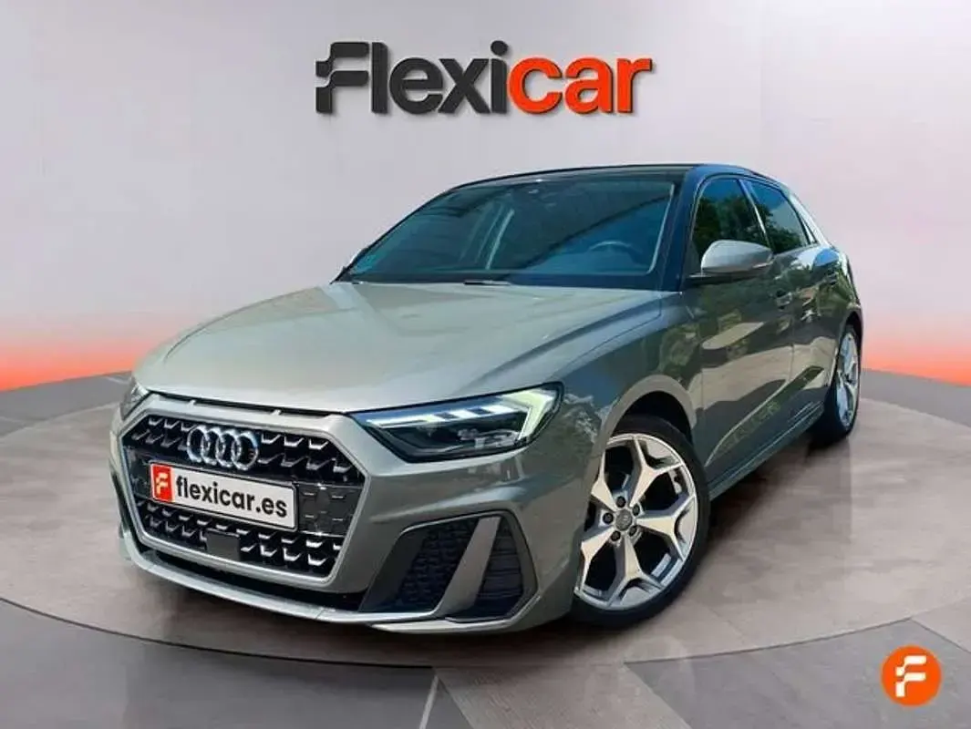 Usado Audi A1 Sportback 95 CV (69 kW) 2019 Gris Utilitario