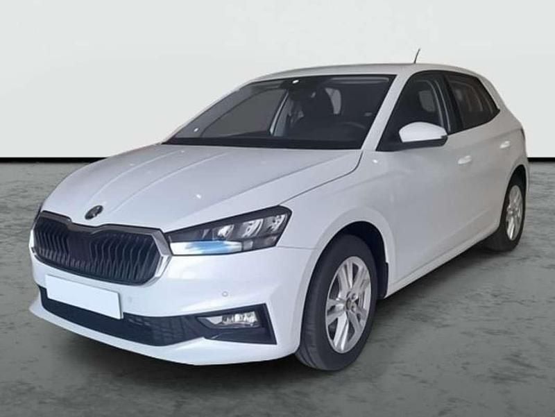Blanco Usado 2025 Skoda Fabia Selection Berlina | 17.590 € (Buen precio) - Imagen 1/4