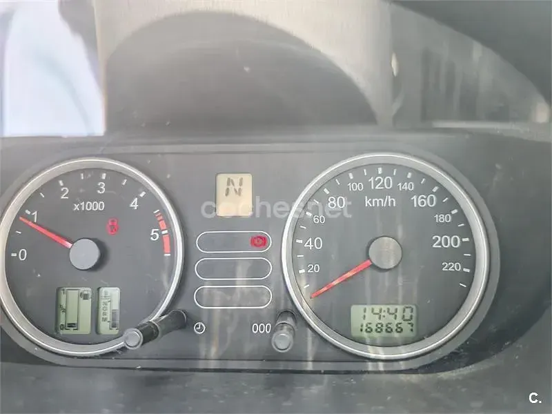Usado Ford Fiesta Trend 68 CV (50 kW) 2004 Azul Utilitario