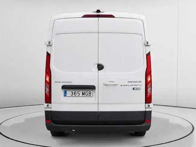 Usado Maxus eDeliver 3 150 kW (204 CV) 2023 Blanco Van